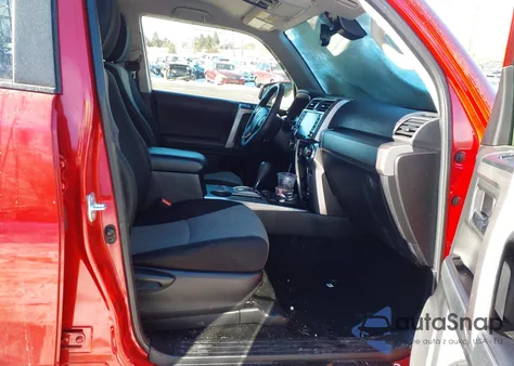 2021 Toyota 4Runner Sr5 из США, поврежденный, VIN JTEMU5JRXM5925101